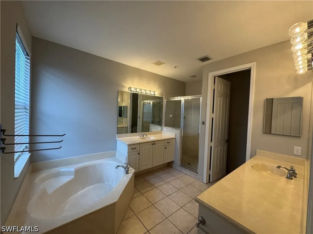 1410 Mariposa Circle Naples FL 34105