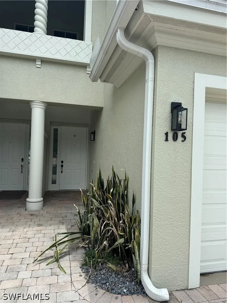 1410 Mariposa Circle Naples FL 34105