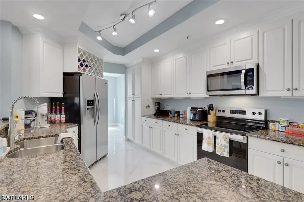 2743 1st Street Fort Myers FL 33916