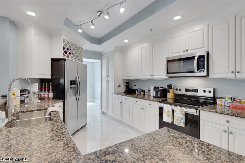 2743 1st Street Fort Myers FL 33916