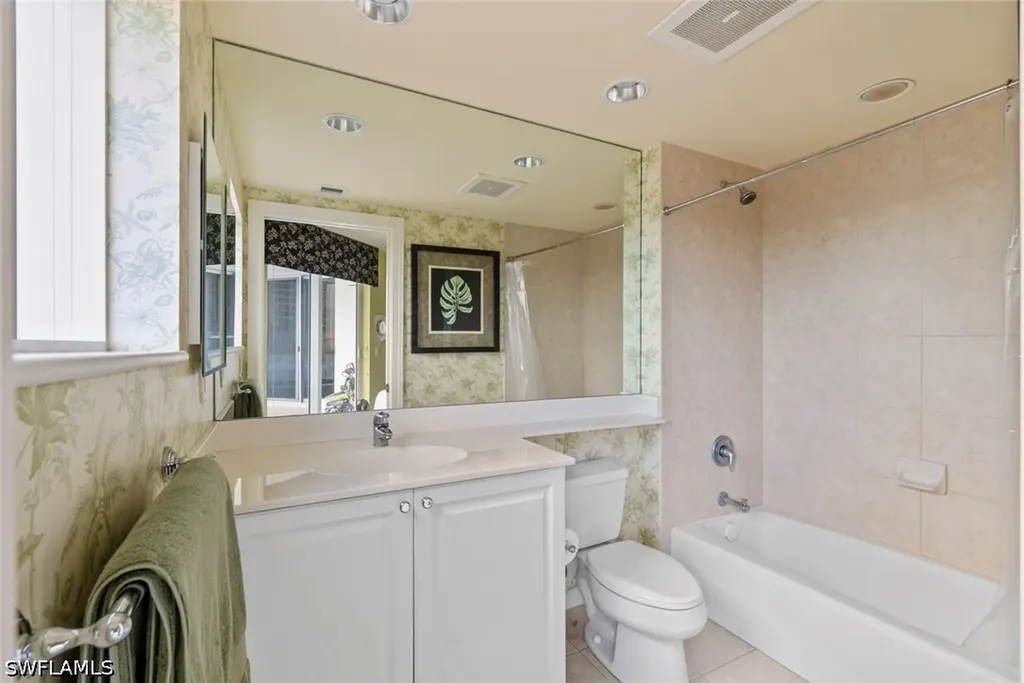 1060 Borghese Lane Naples FL 34114