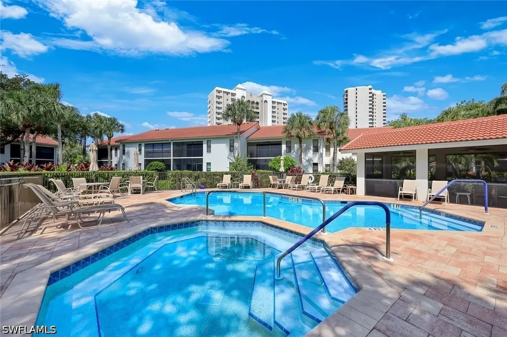 613 Serendipity Drive Naples FL 34108