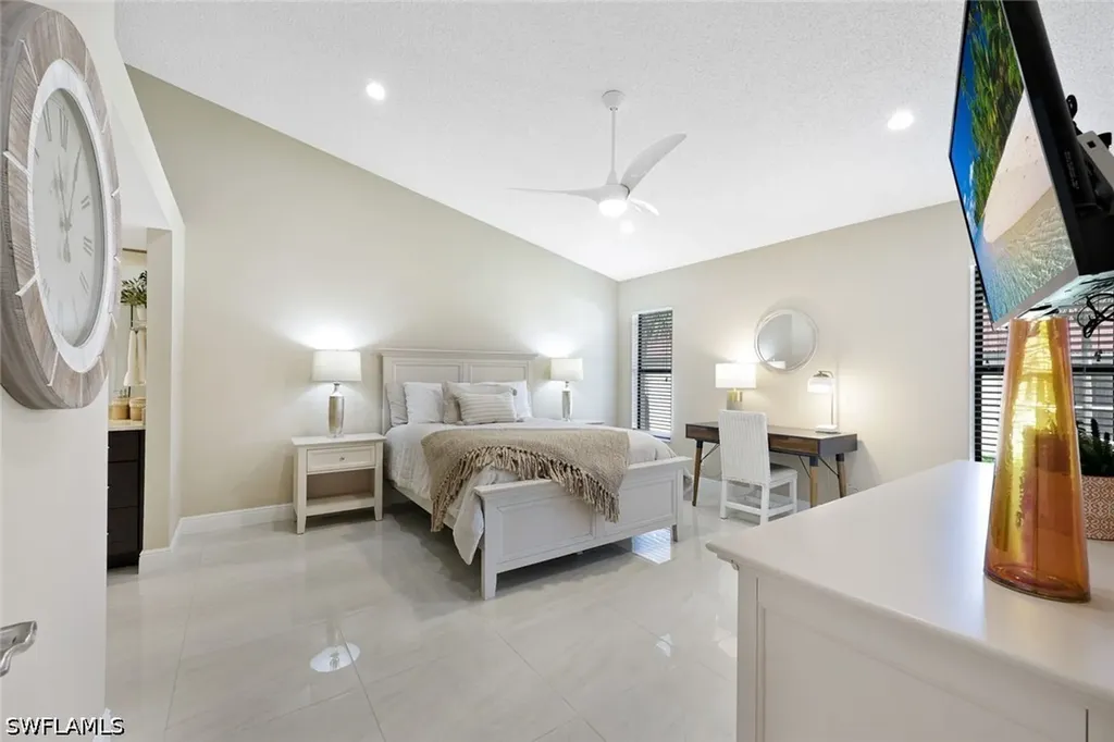 613 Serendipity Drive Naples FL 34108