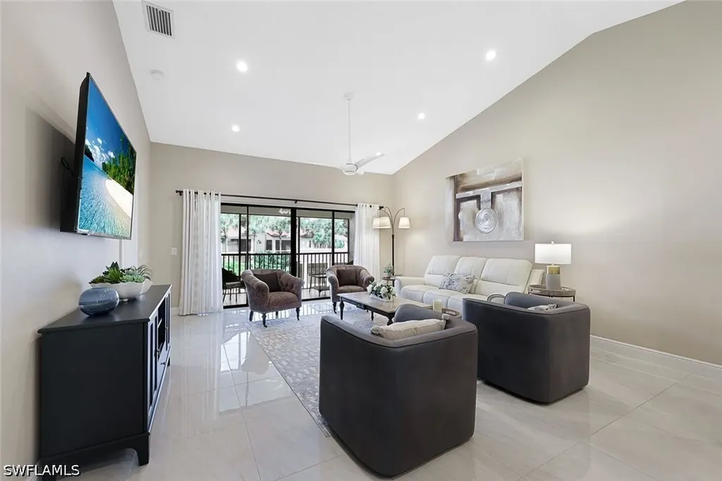 613 Serendipity Drive Naples FL 34108