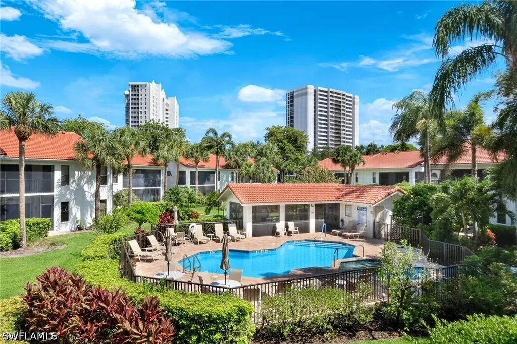 613 Serendipity Drive Naples FL 34108