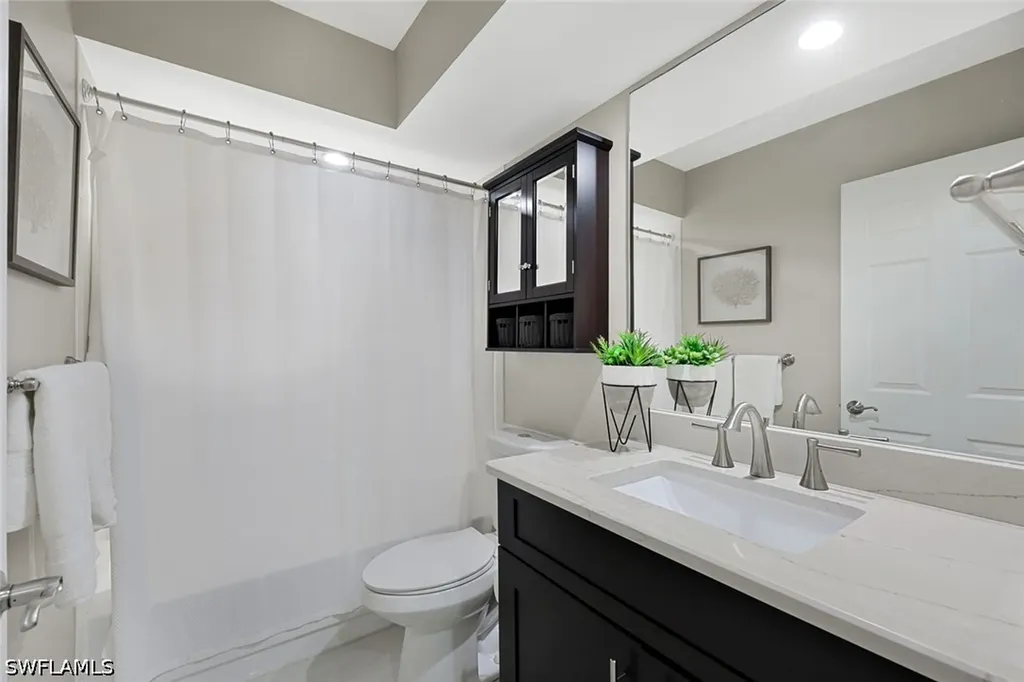 613 Serendipity Drive Naples FL 34108