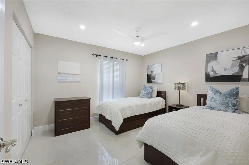 613 Serendipity Drive Naples FL 34108