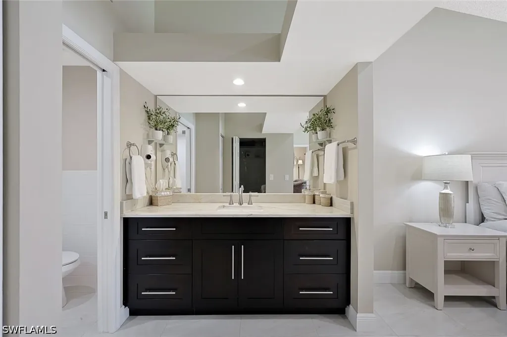 613 Serendipity Drive Naples FL 34108