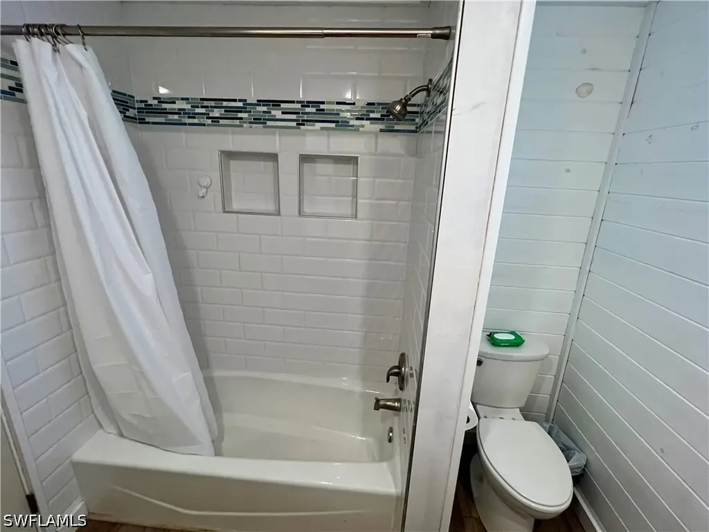 4629 SE 20th Avenue Cape Coral FL 33904