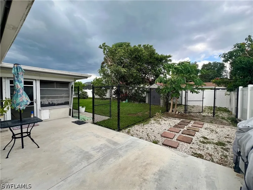 4629 SE 20th Avenue Cape Coral FL 33904