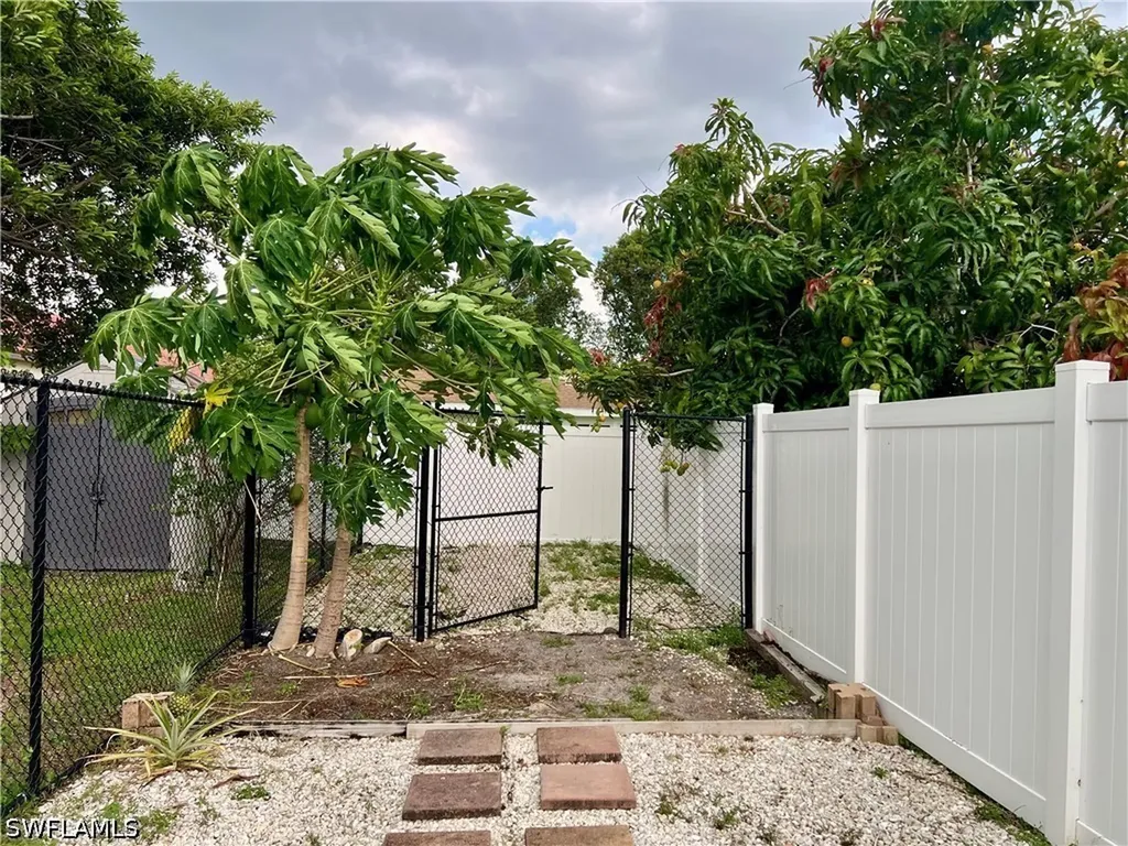 4629 SE 20th Avenue Cape Coral FL 33904