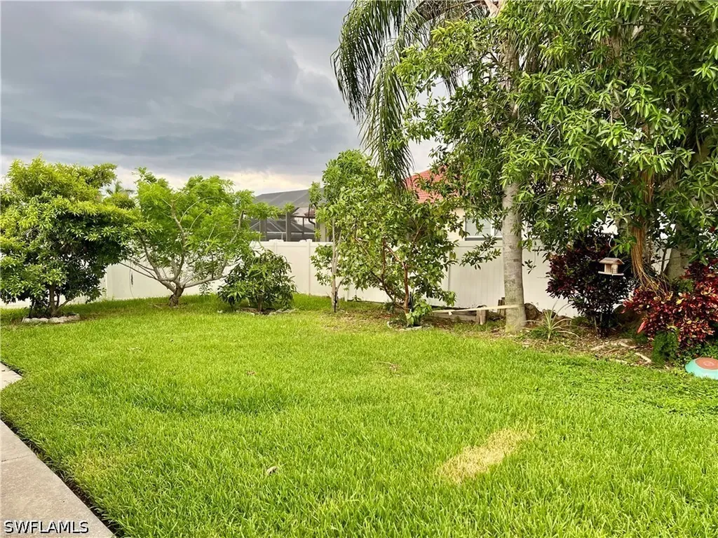 4629 SE 20th Avenue Cape Coral FL 33904