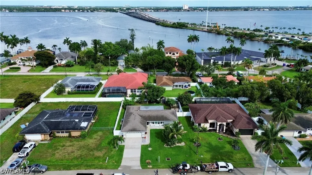 4629 SE 20th Avenue Cape Coral FL 33904