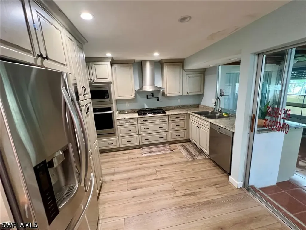 4629 SE 20th Avenue Cape Coral FL 33904