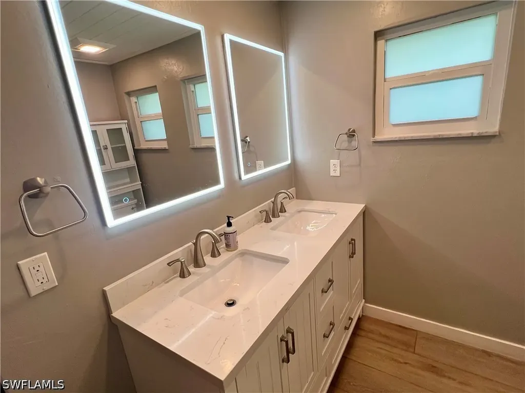 4629 SE 20th Avenue Cape Coral FL 33904