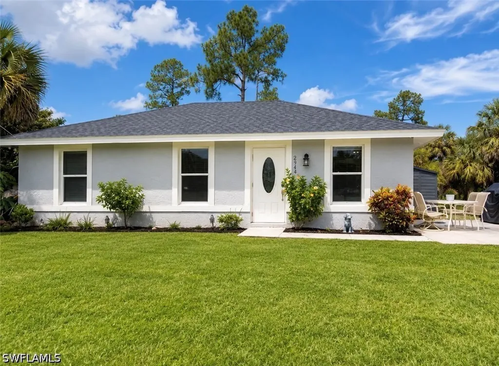 Naples FL, 2942 40TH Avenue SE