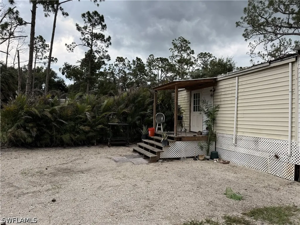 8219 Bartholomew Drive North Fort Myers FL 33917