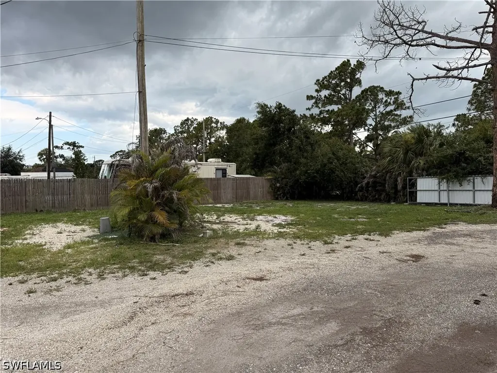 8219 Bartholomew Drive North Fort Myers FL 33917