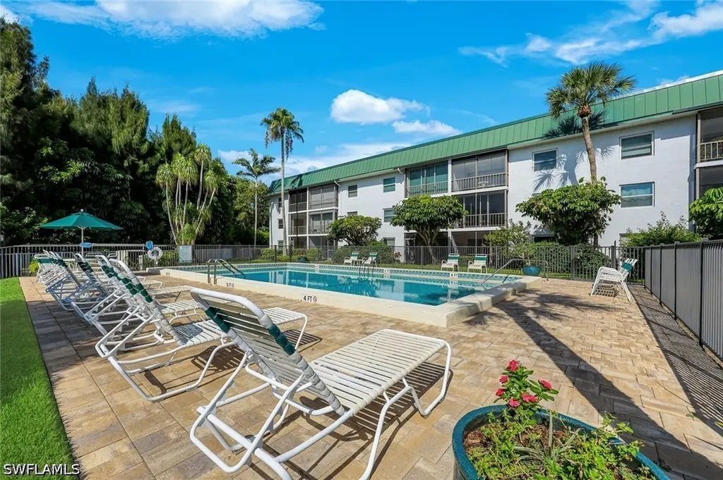 3030 Binnacle Drive Naples FL 34103