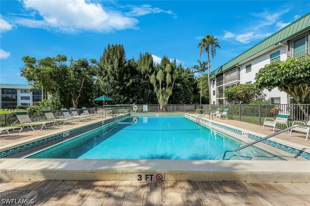 3030 Binnacle Drive Naples FL 34103
