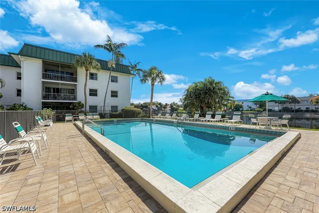 3030 Binnacle Drive Naples FL 34103