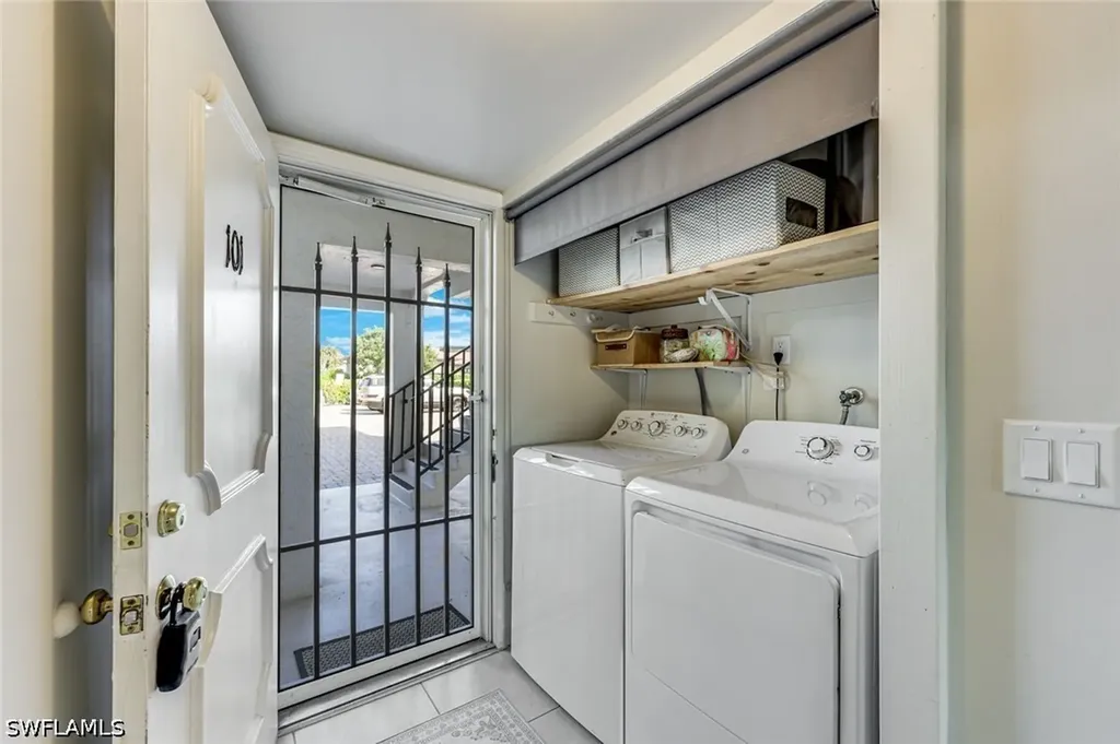 3030 Binnacle Drive Naples FL 34103