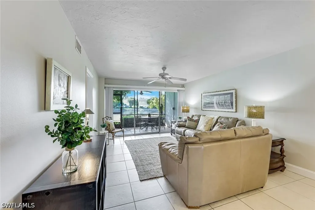 3030 Binnacle Drive Naples FL 34103