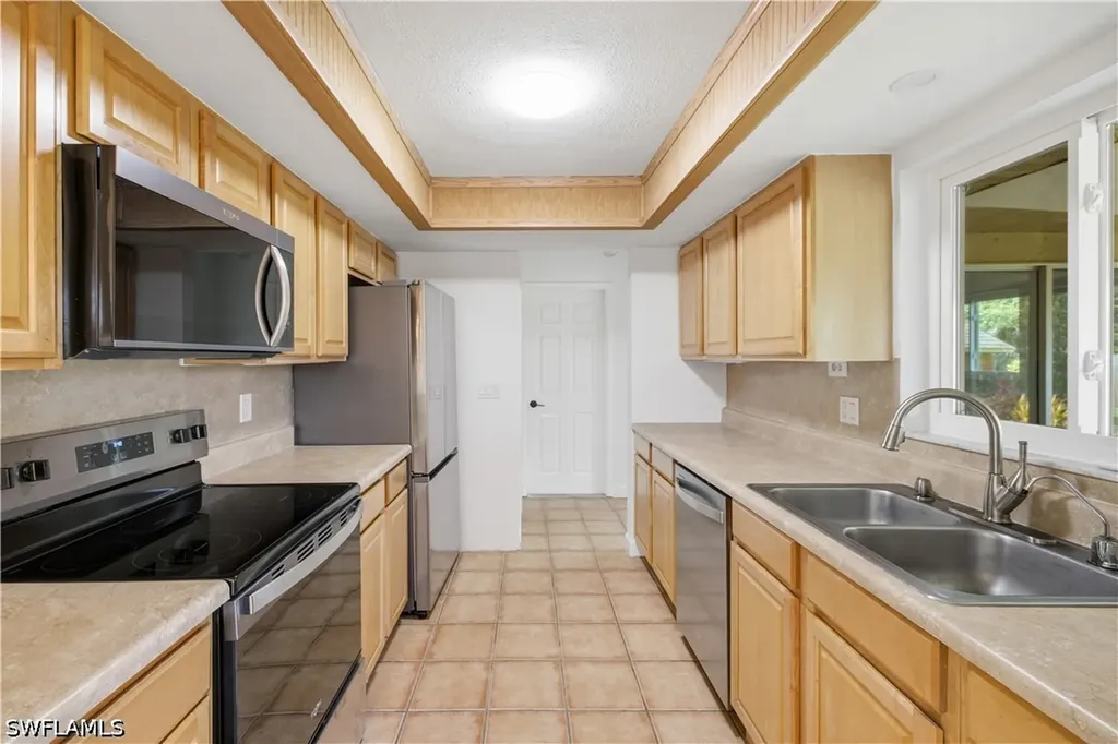 18588 Ocala Road Fort Myers FL 33967