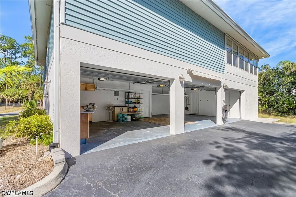 670 27th Street NW Naples FL 34120