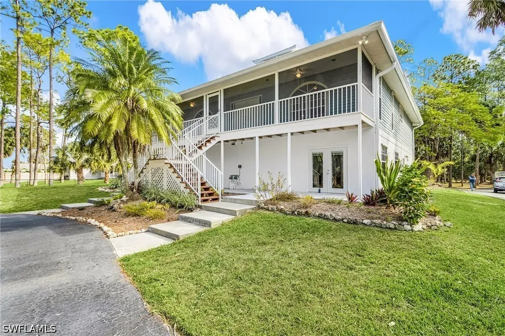 670 27th Street NW Naples FL 34120