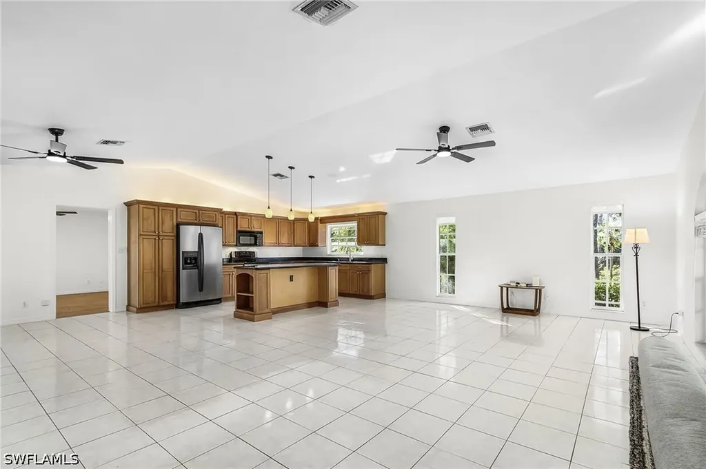 670 27th Street NW Naples FL 34120