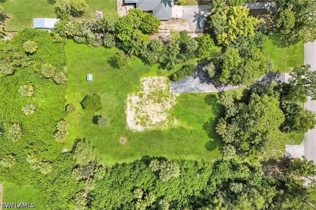 1481 19th Street SW Naples FL 34117