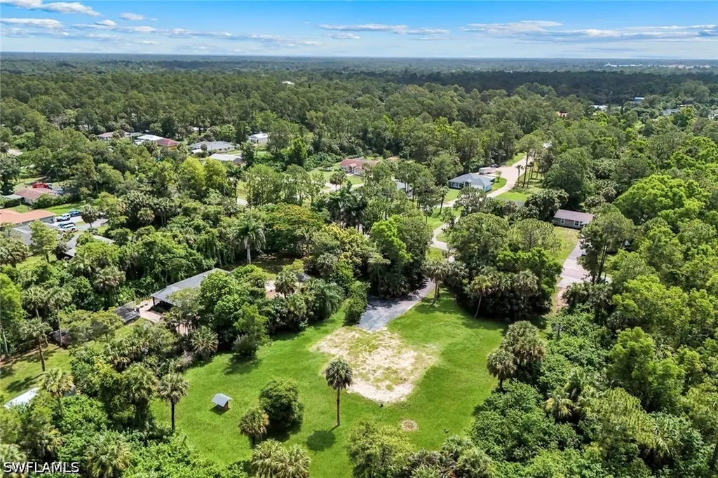 1481 19th Street SW Naples FL 34117