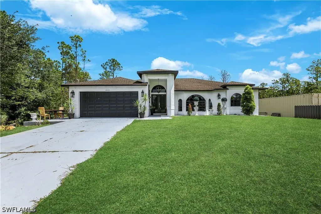 4335 45th Avenue NE Naples FL 34120