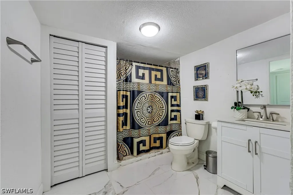 4335 45th Avenue NE Naples FL 34120