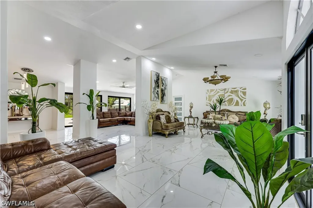 4335 45th Avenue NE Naples FL 34120