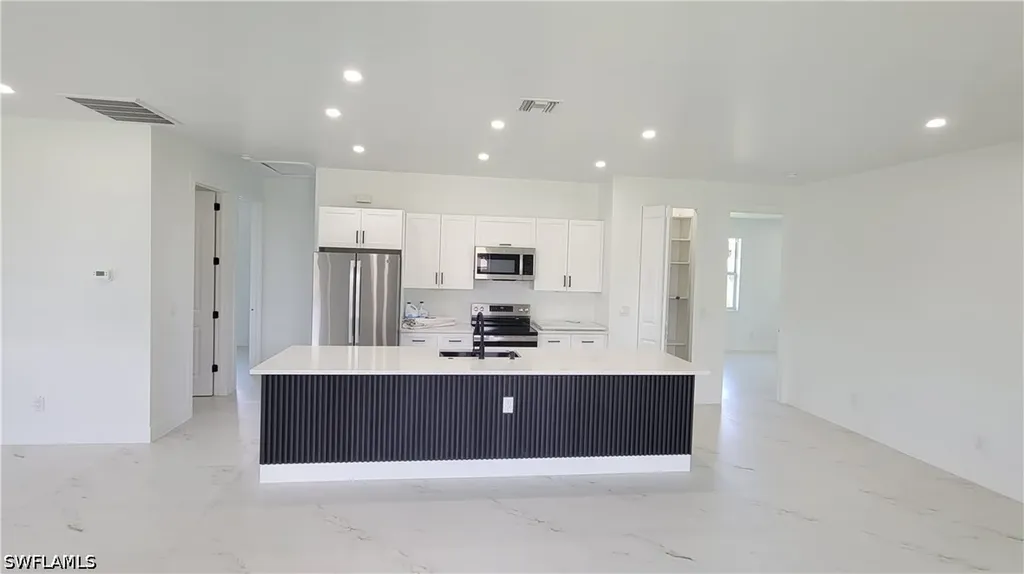 3504 41st Street SW Lehigh Acres FL 33976