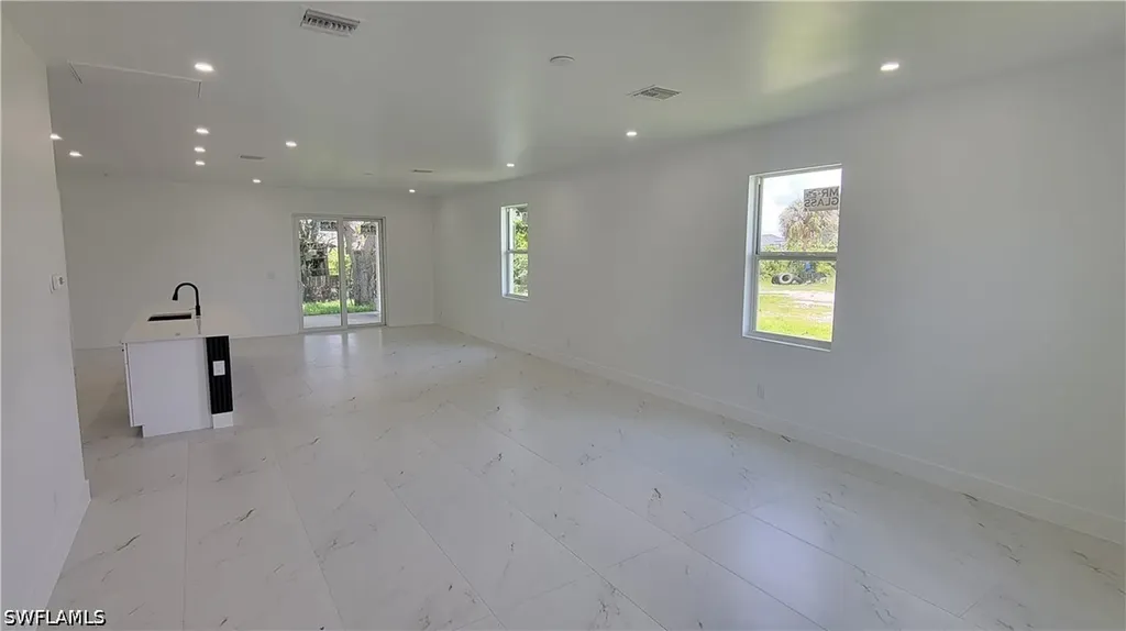 3504 41st Street SW Lehigh Acres FL 33976