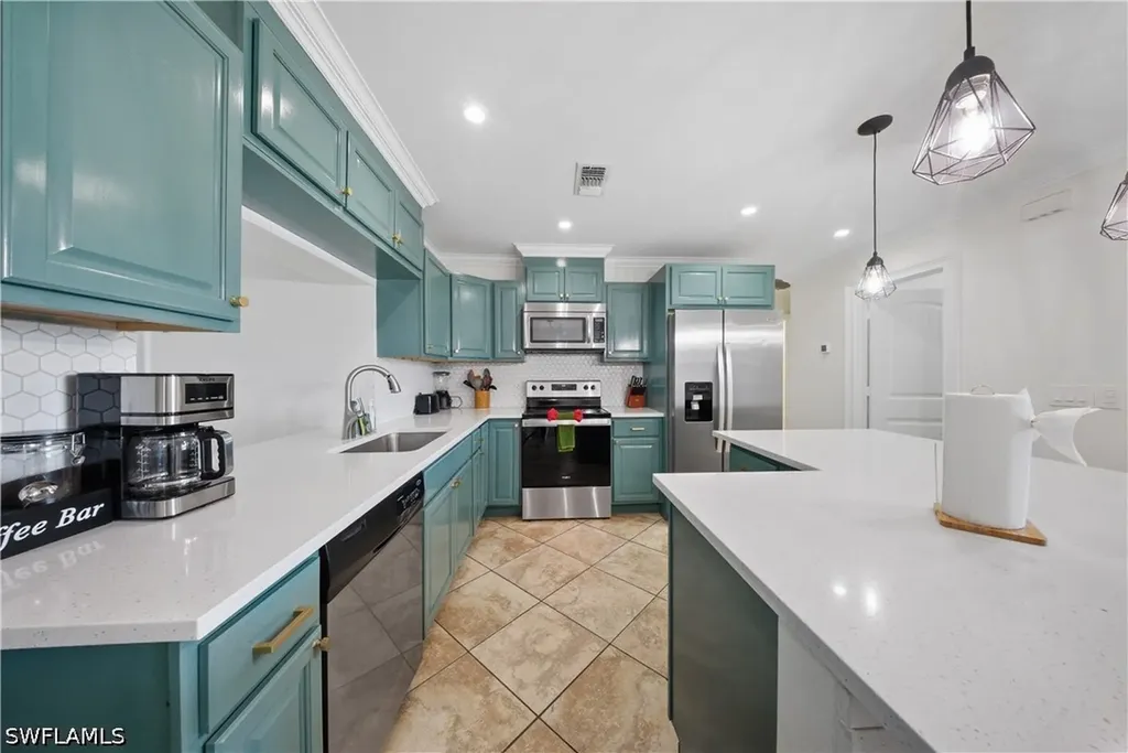 2473 Poinciana Street Naples FL 34105