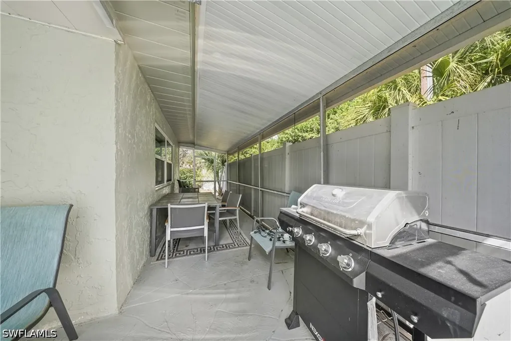 2473 Poinciana Street Naples FL 34105