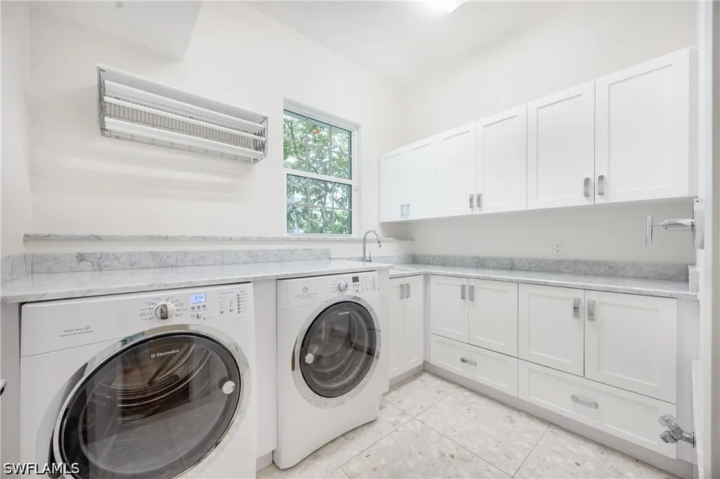 1571 Bonita Lane Naples FL 34102