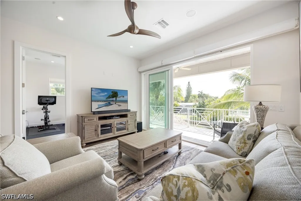 1571 Bonita Lane Naples FL 34102