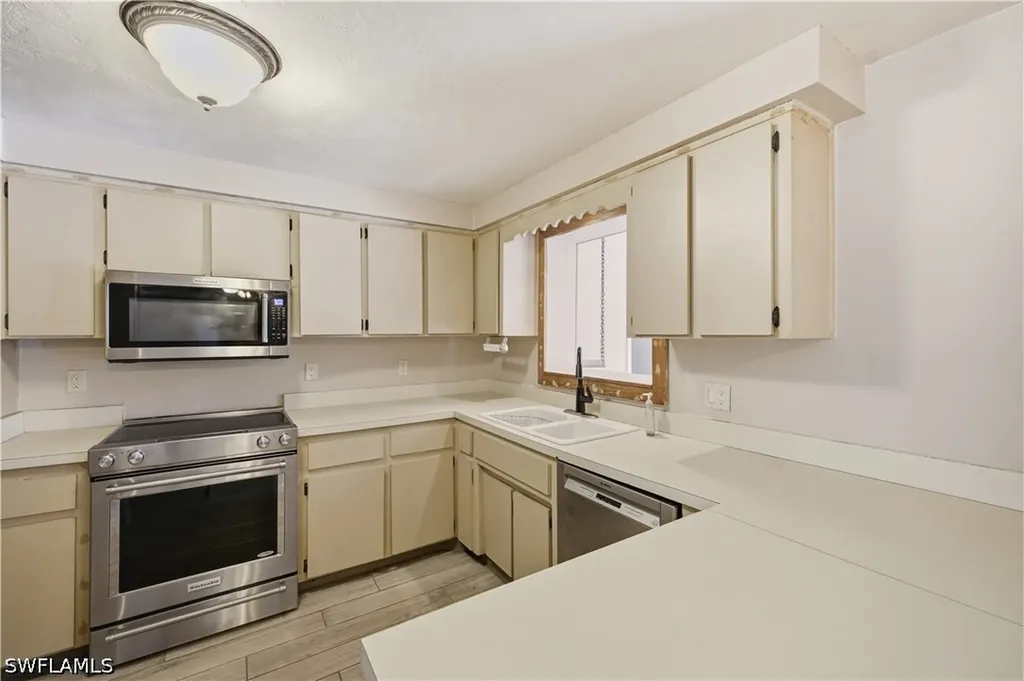 2249 Ephraim Avenue Fort Myers FL 33907