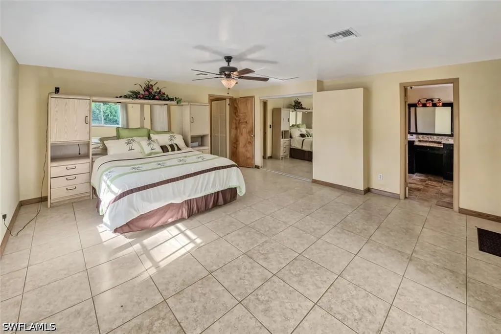 29 Caribbean Road Naples FL 34108