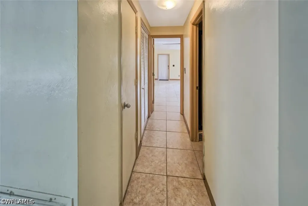 29 Caribbean Road Naples FL 34108