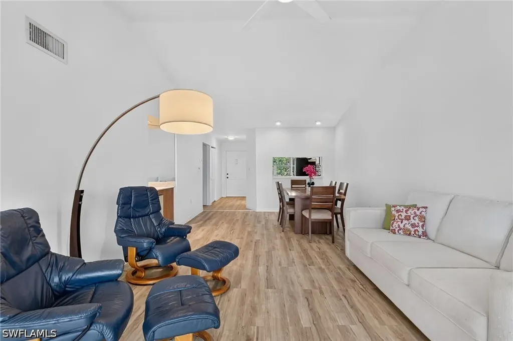 909 Augusta Boulevard Naples FL 34113