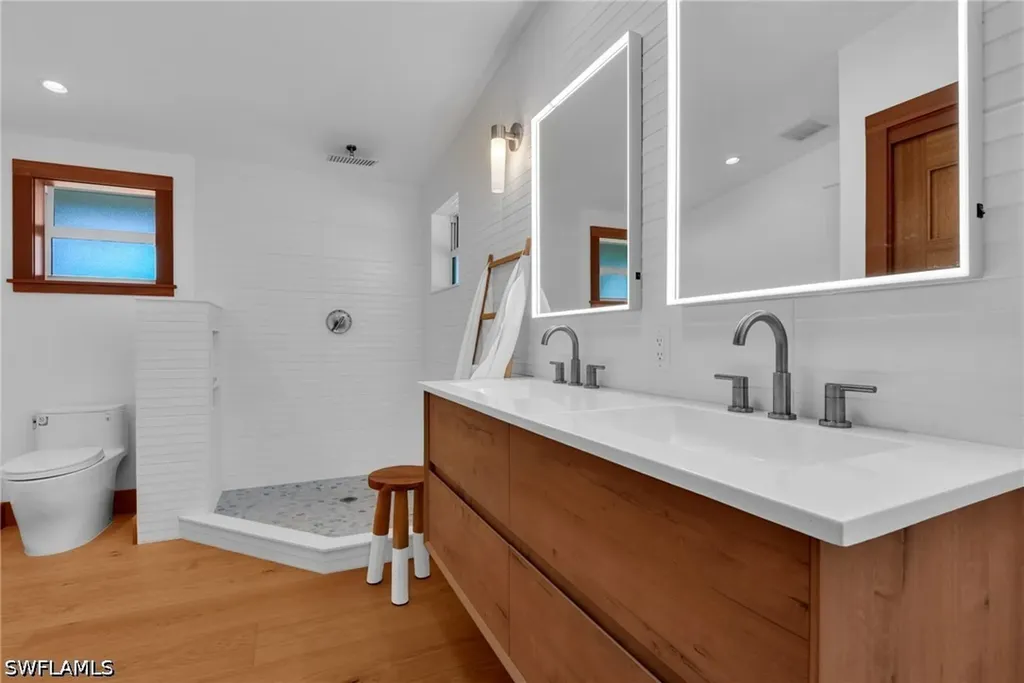 828 Sanctuary Road Naples FL 34120