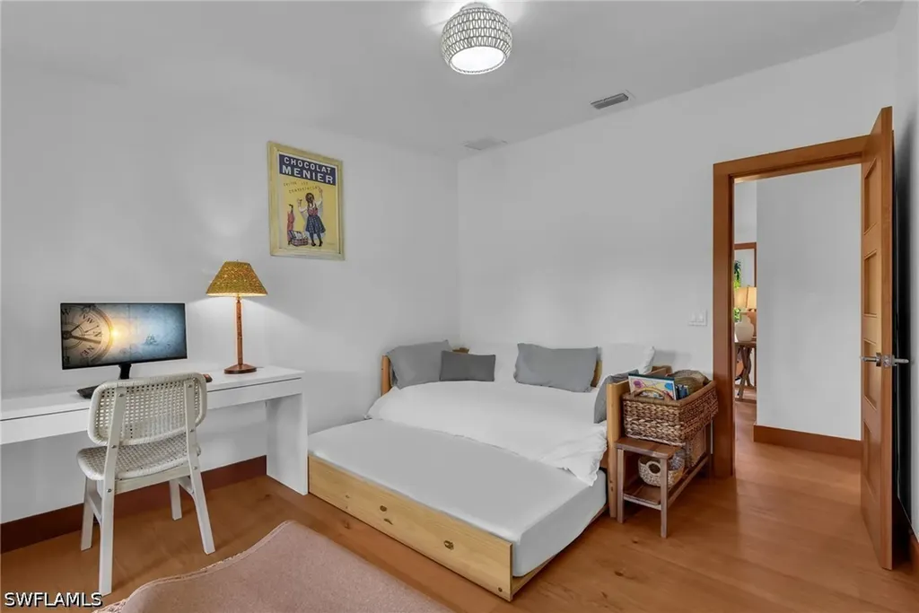 828 Sanctuary Road Naples FL 34120