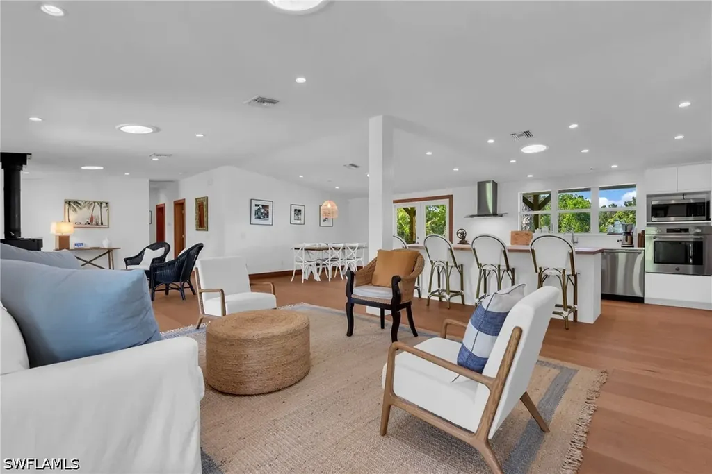 828 Sanctuary Road Naples FL 34120