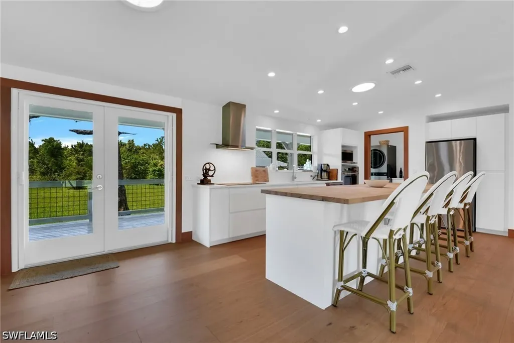 828 Sanctuary Road Naples FL 34120